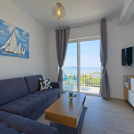 Grljevi - One Bedroom With Balcony And Sea View A4 Apartmán
