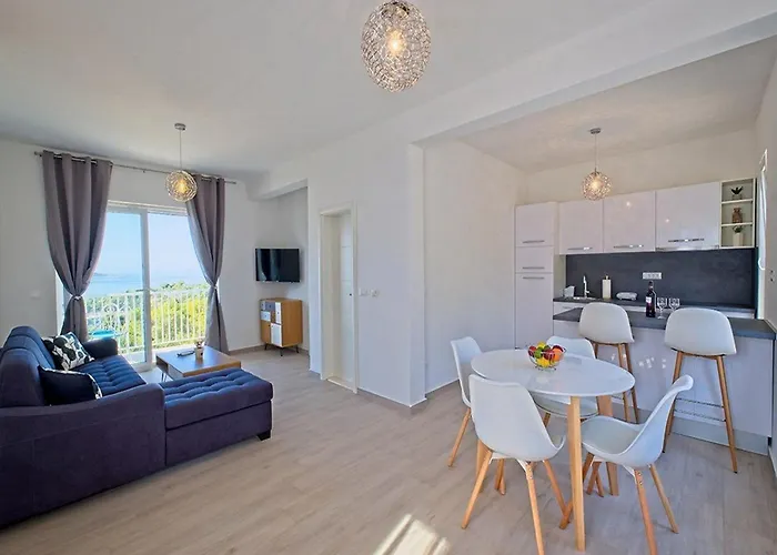Grljevi - One Bedroom With Balcony And Sea View A4
