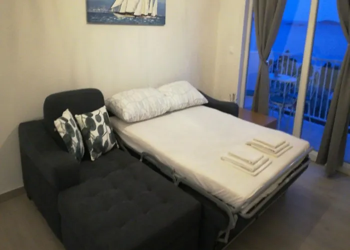 Grljevi - One Bedroom With Balcony And Sea View A4 Apartman